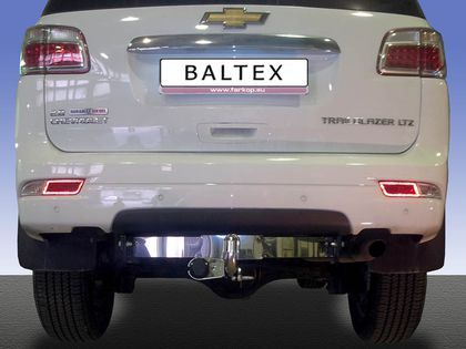 Фаркоп Baltex для Chevrolet TrailBlazer II 2012-2016. (с декор. пластиной). Артикул 04242456