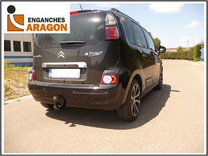 Фаркоп Aragon для Citroen C3 Picasso 2009-2021. Артикул E1223AA
